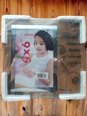 Picture Frame Glass True Living 4x6 inch ~Faith~ Silver Print Free Standing T3